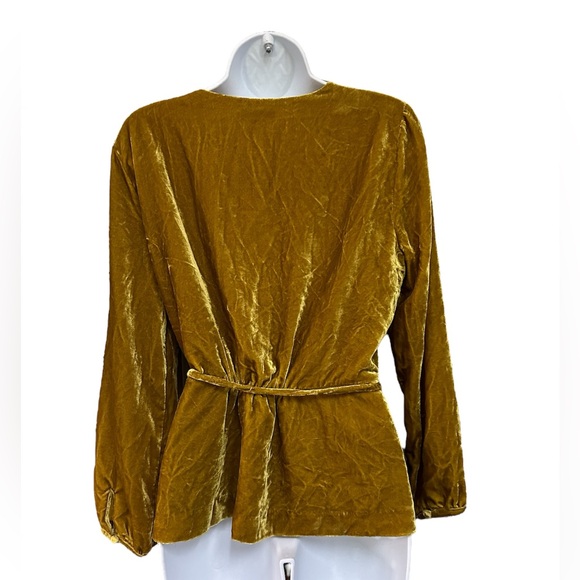 J.Crew Faux-Wrap Top In Drapey Velvet Vintage Gold Size 8 *RUNS SMALL NWT - Picture 7 of 9